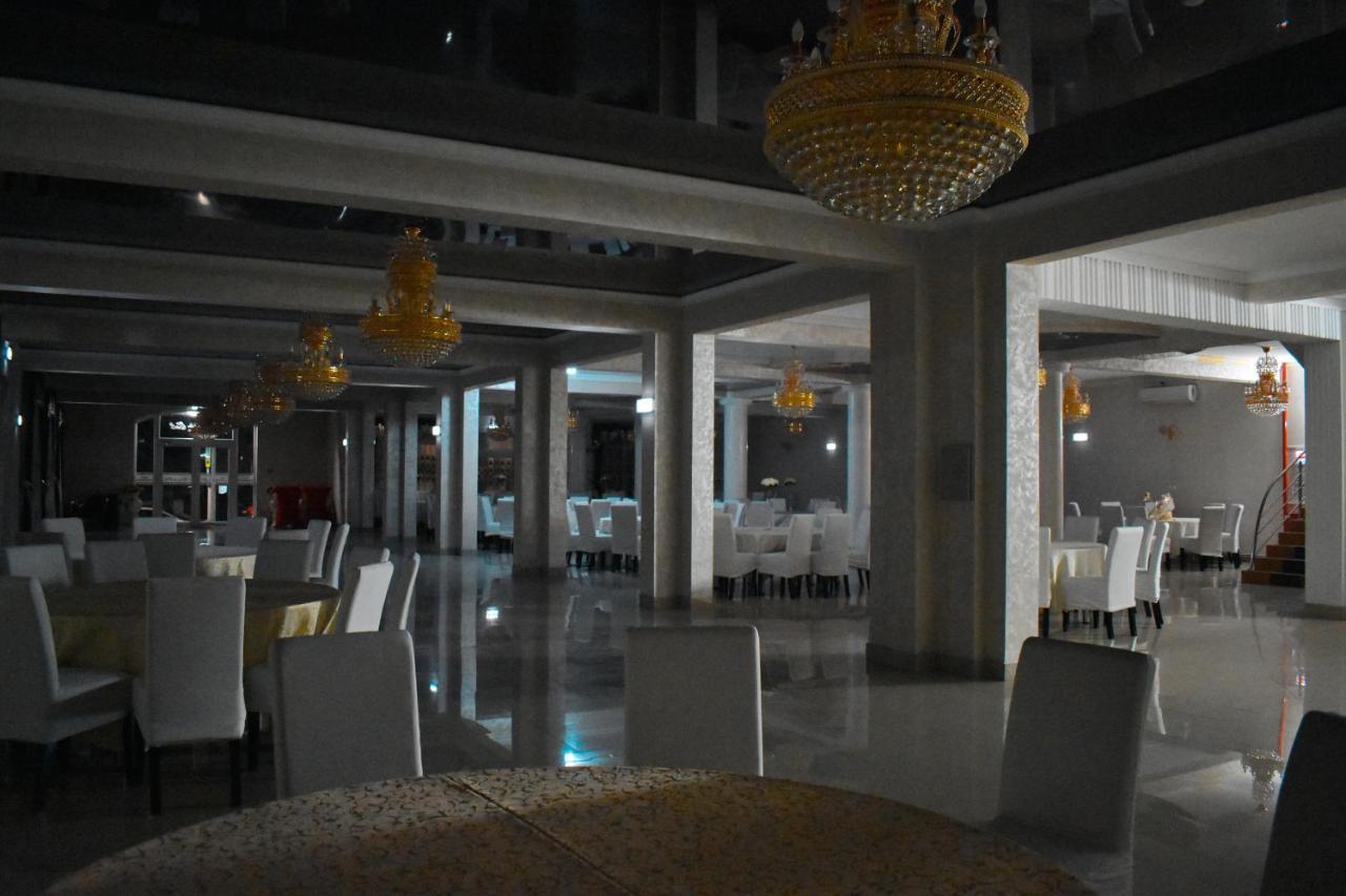 Hotel Floare De Colt Berbesti Exterior foto